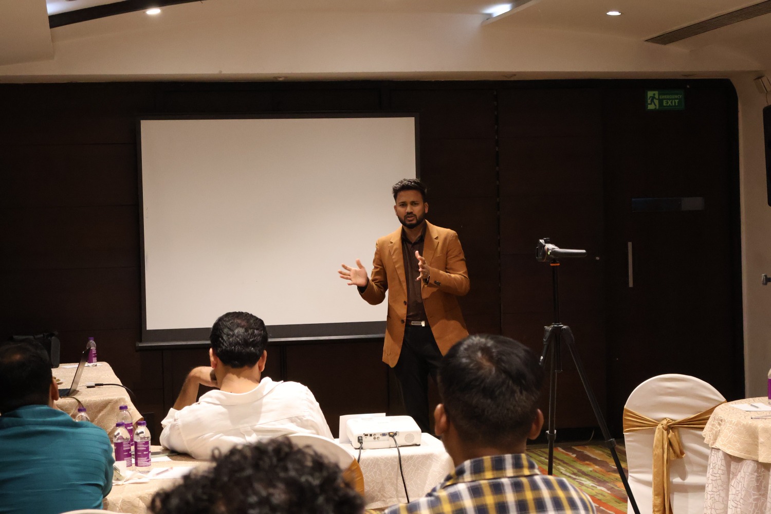 Central Park Hotel, Pune
